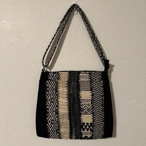 Demdaco Black and Cream Hobo Bag #BoHobag